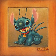 Lade das Bild in den Galerie-Viewer, Trevor Carlton – Stitch – Lilo and Stitch
